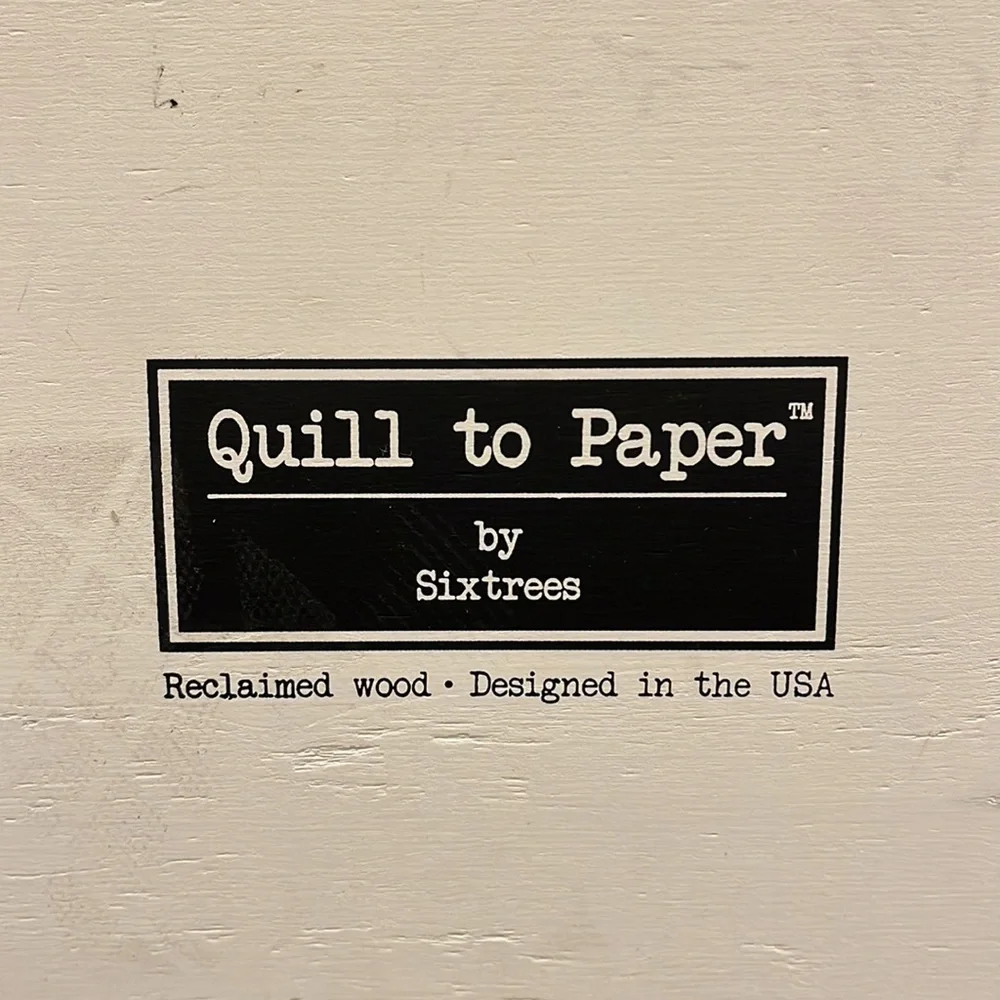 Quill to Paper | Happy Friendsgiving Decor